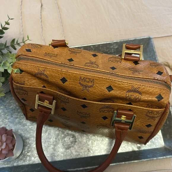 MCM Boston Bag - Picture 6 of 16